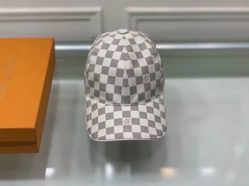 LV cap hm (108)